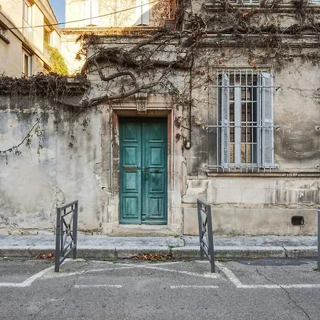 Beautiful Flat In A Character House In The Heart Of - Welkeys Apartment Avignon
