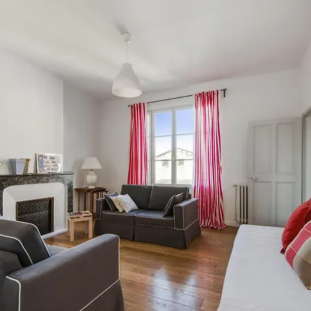 Beautiful Flat In A Character House In The Heart Of - Welkeys *